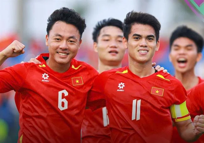 Cài đặt ứng dụng FCB8